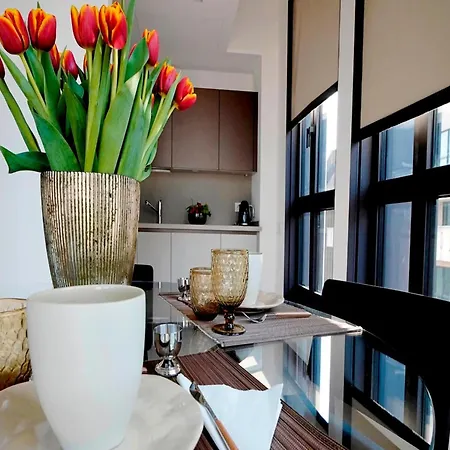 Centro San Babila - Central Tower Apartment W Ter アパート