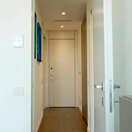 アパート Centro San Babila - Central Tower Apartment W Ter ミラノ