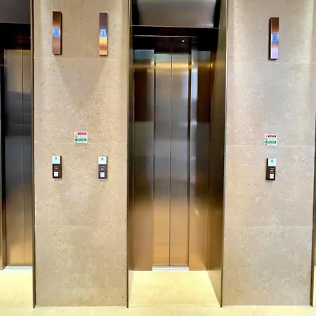 Centro San Babila - Central Tower Apartment W Ter *