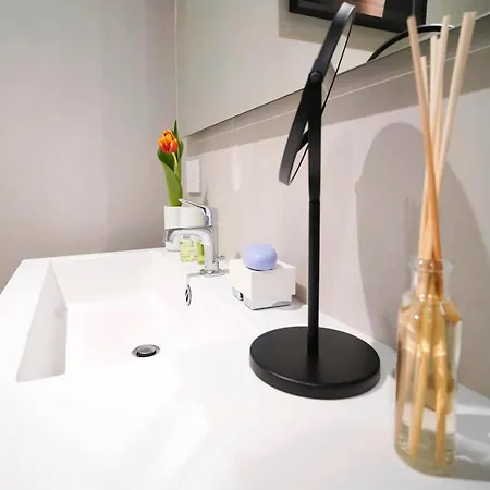 Centro San Babila - Central Tower Apartment W Ter アパート