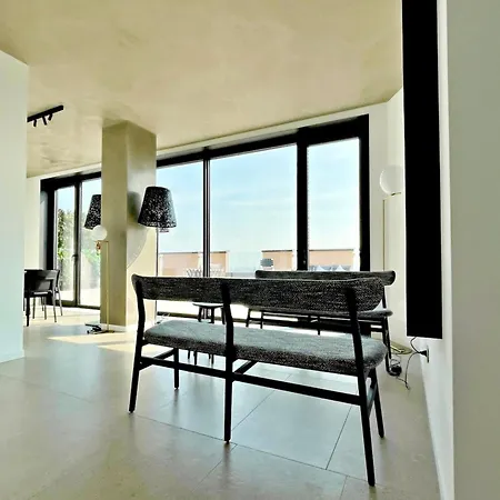 Centro San Babila - Central Tower Apartment W Ter アパート ミラノ