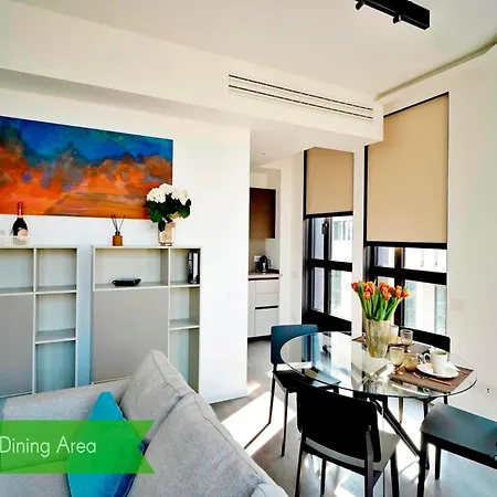 Centro San Babila - Central Tower Apartment W Ter Apartment *